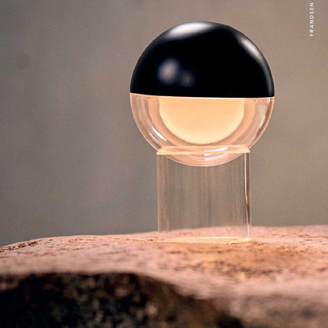 Pila Portable LED Lamp with Battery