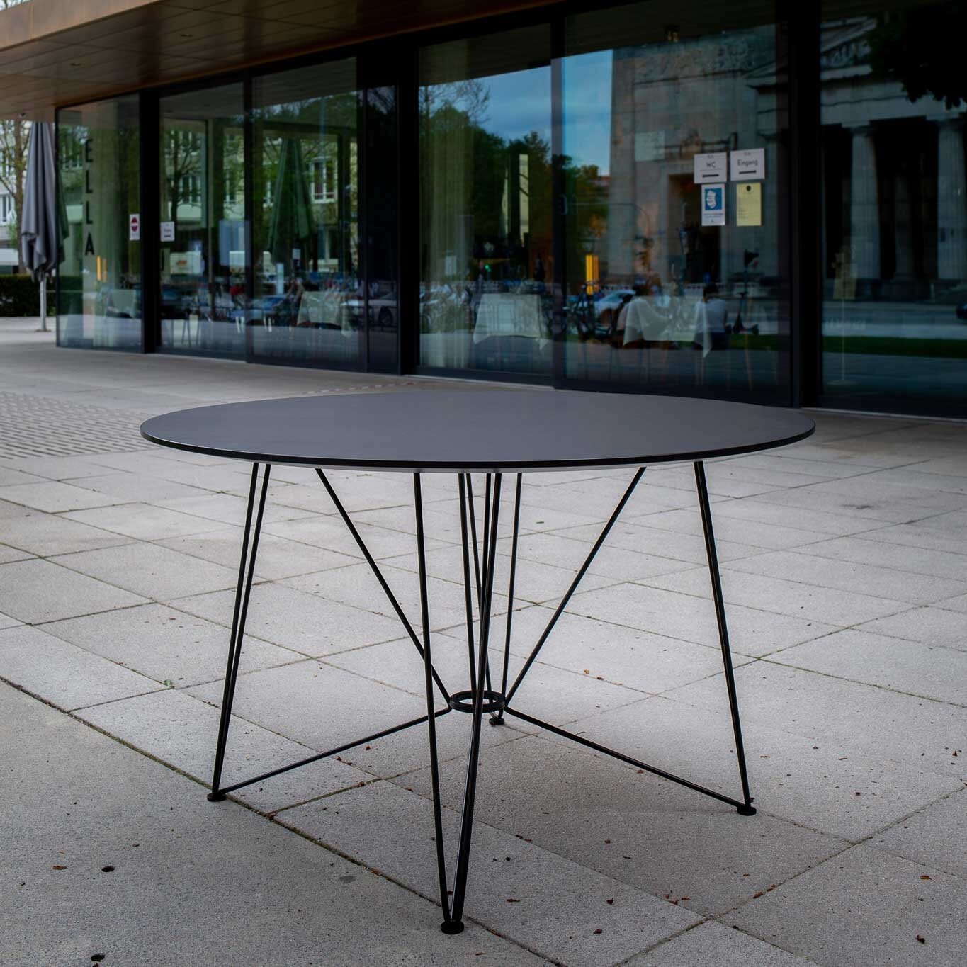 The Ring Table HPL Ø120cm