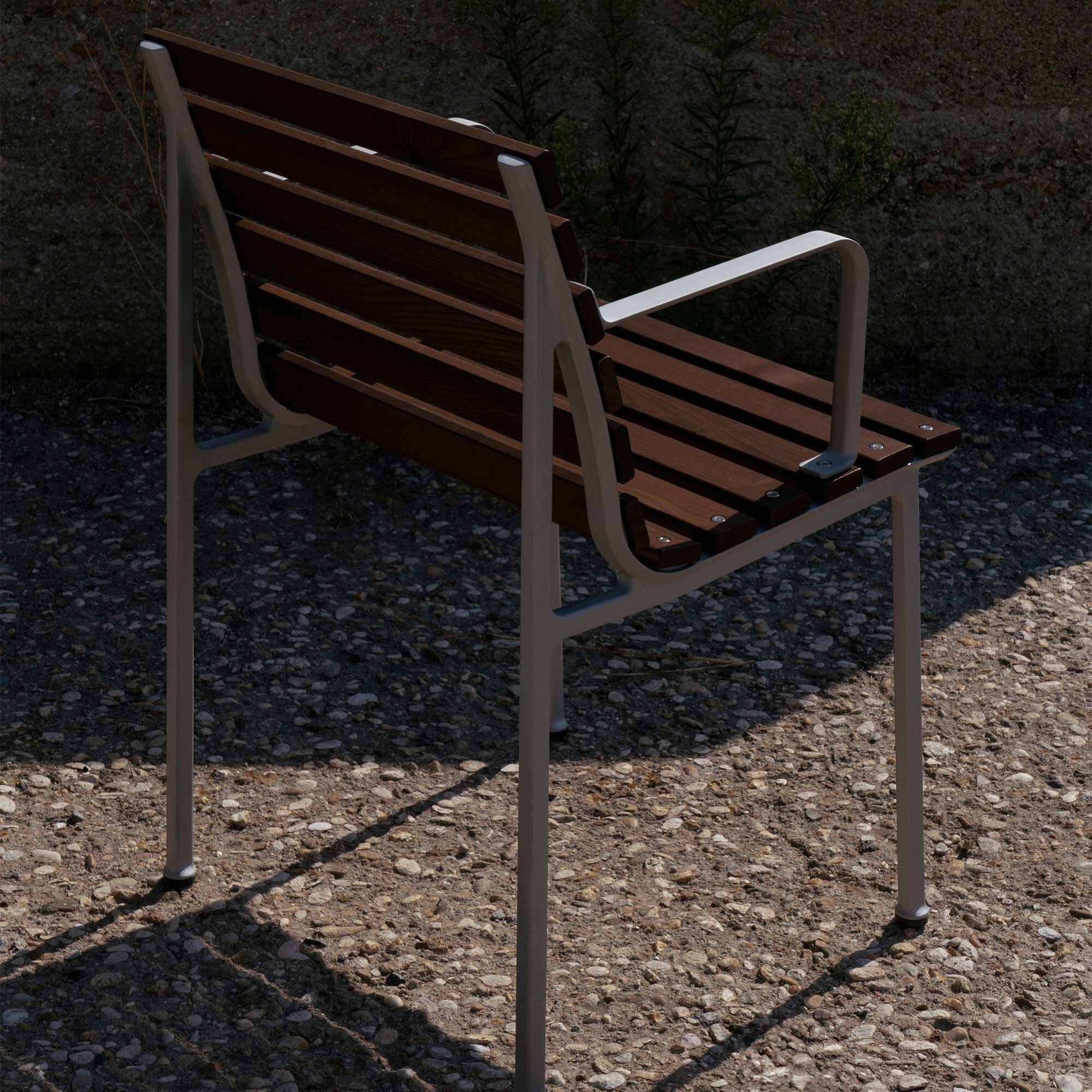 Traverse Outdoor Armchair