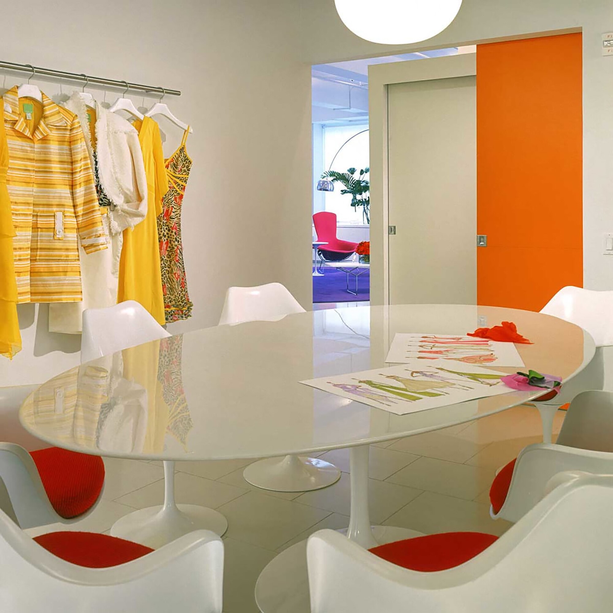 Saarinen Dining Table Oval 198cm