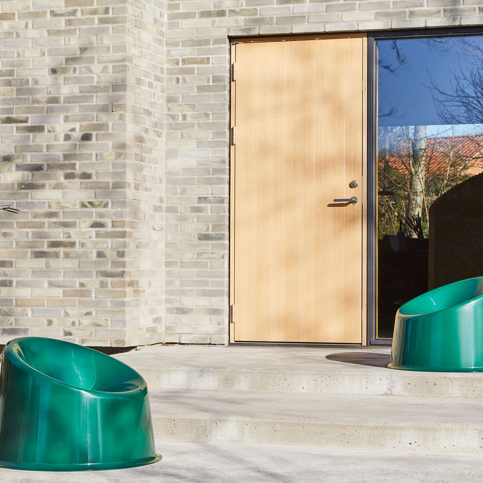 Panto Pop Stacking Chair