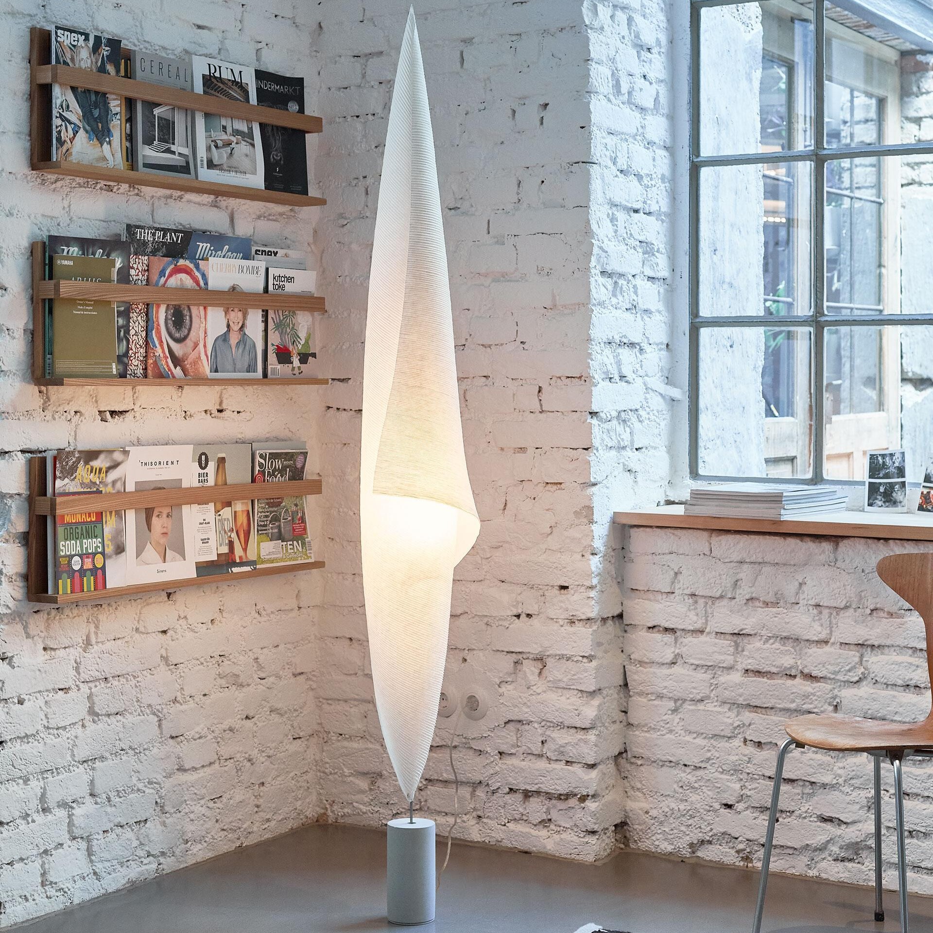 Wo-Tum-Bu 1 Floor Lamp