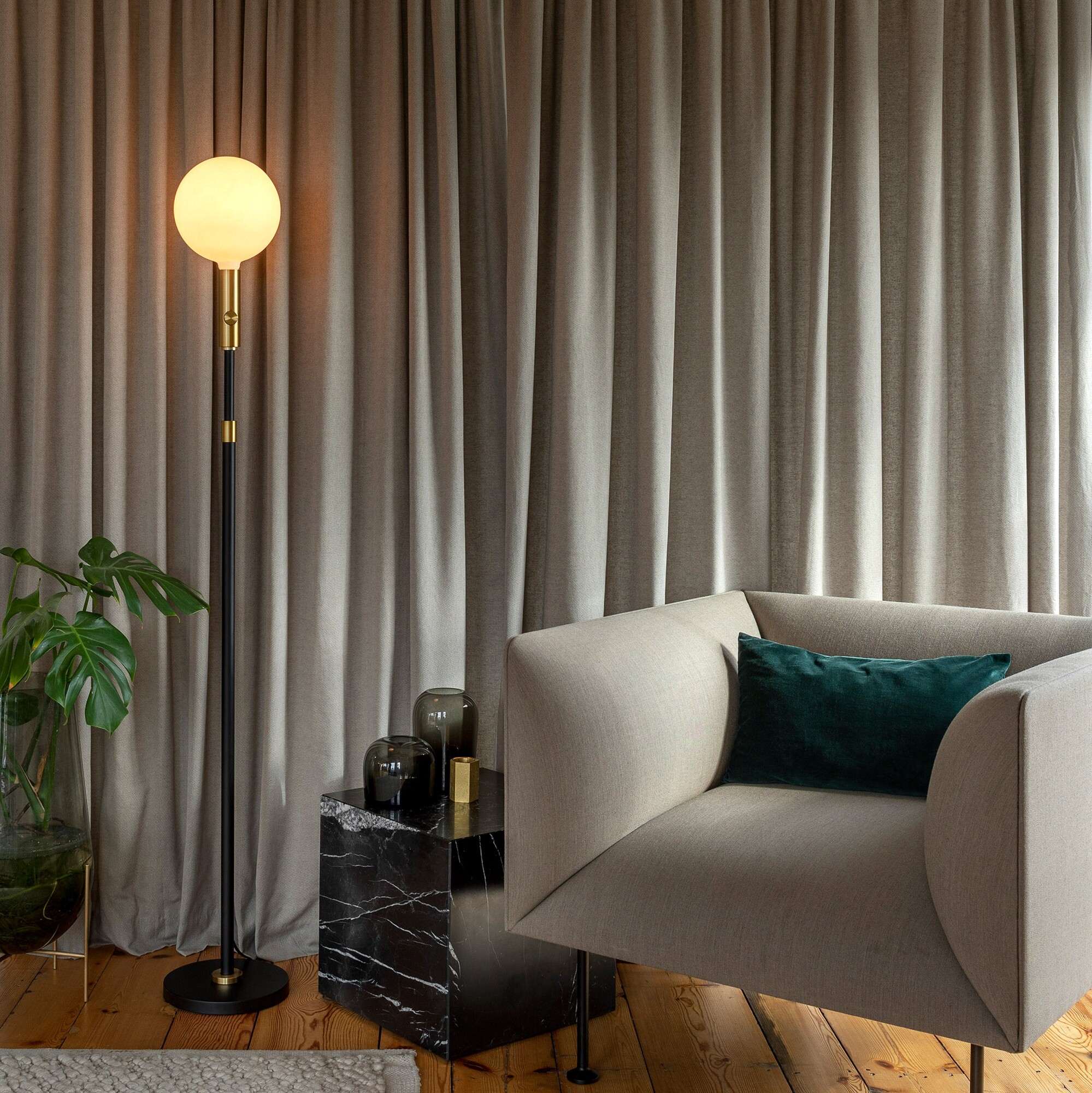 Poise Floor Lamp + Sphere V LED E27 Dim To Warm