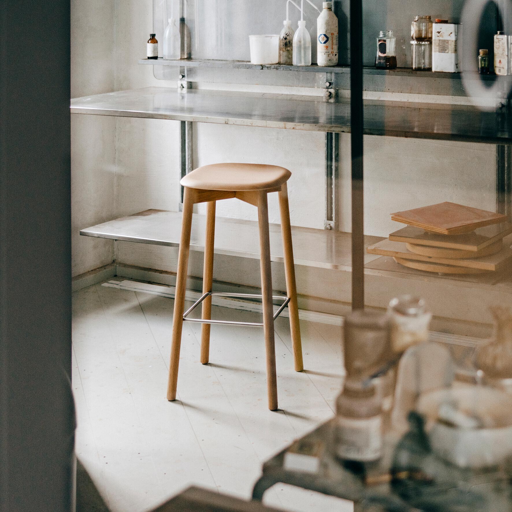 Soft Edge 82 Bar Stool H 75cm