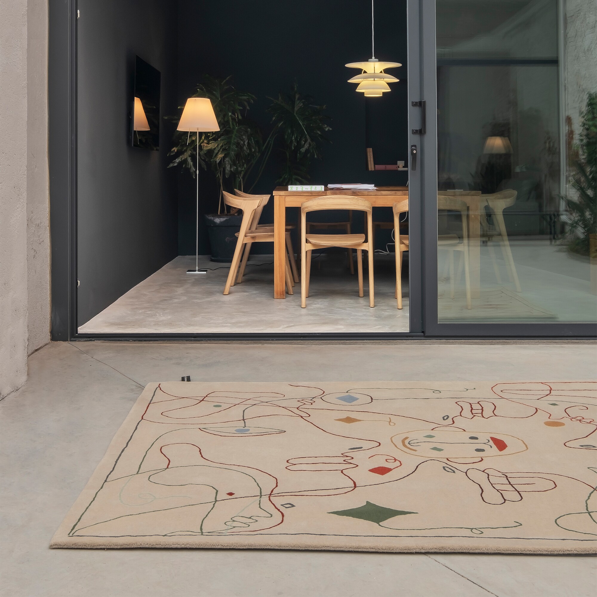 Silhouette Outdoor Rug