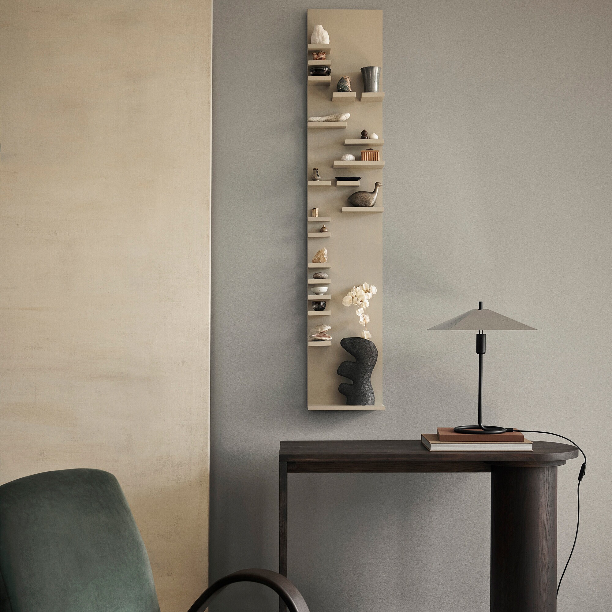 Parade Wall Shelf H 140cm