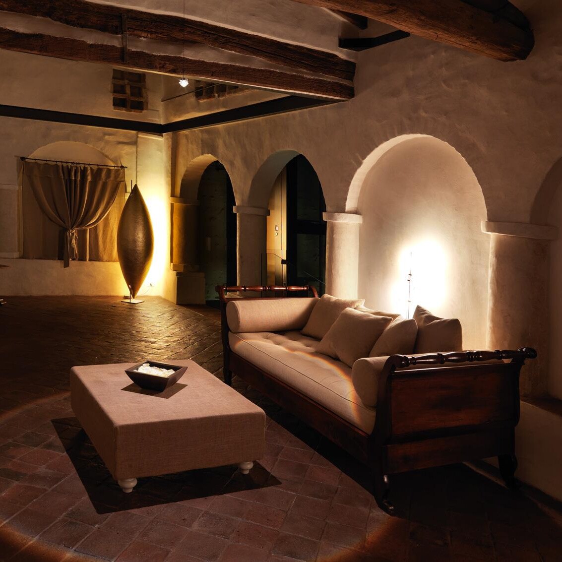 PostKrisi F 100 LED Floor Lamp