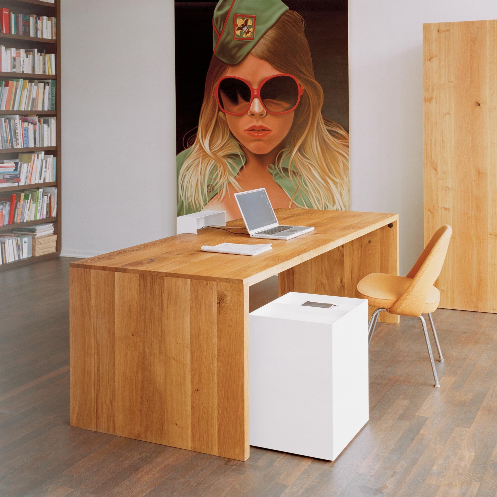 Ponte Dining Table