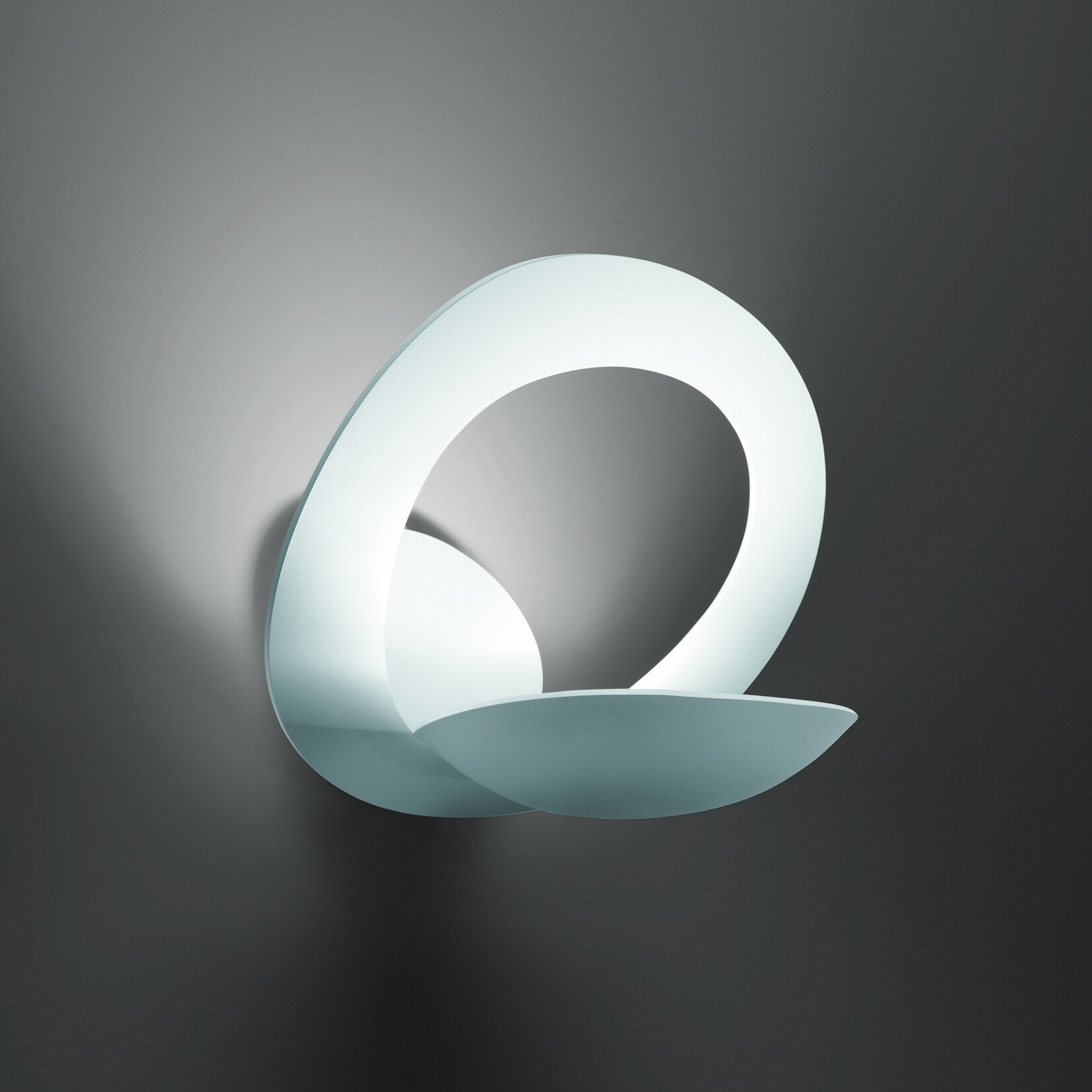 Pirce Parete Wall Lamp