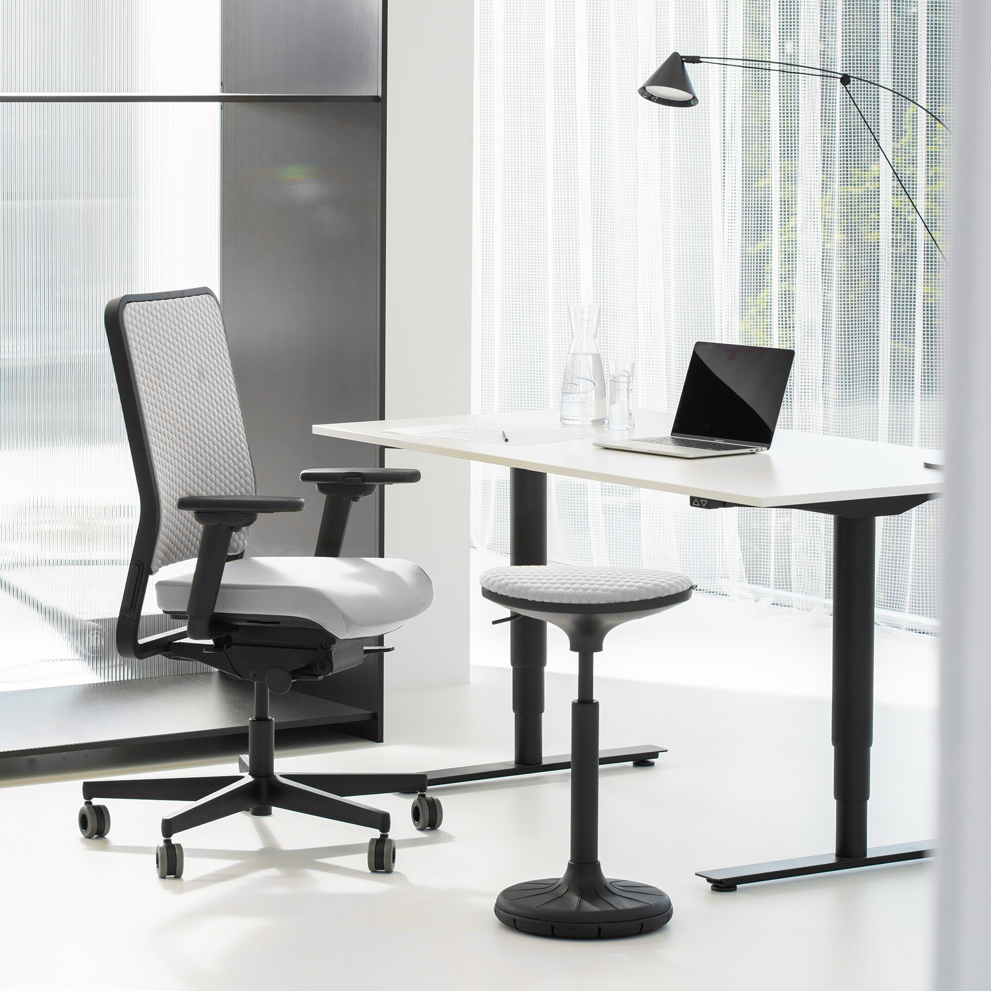 W3 3D Stool Base-Sole Black