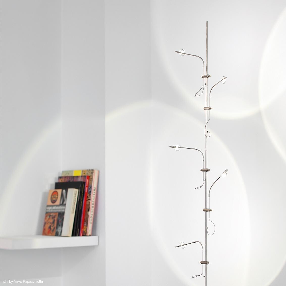 Wa Wa F LED Floor Lamp
