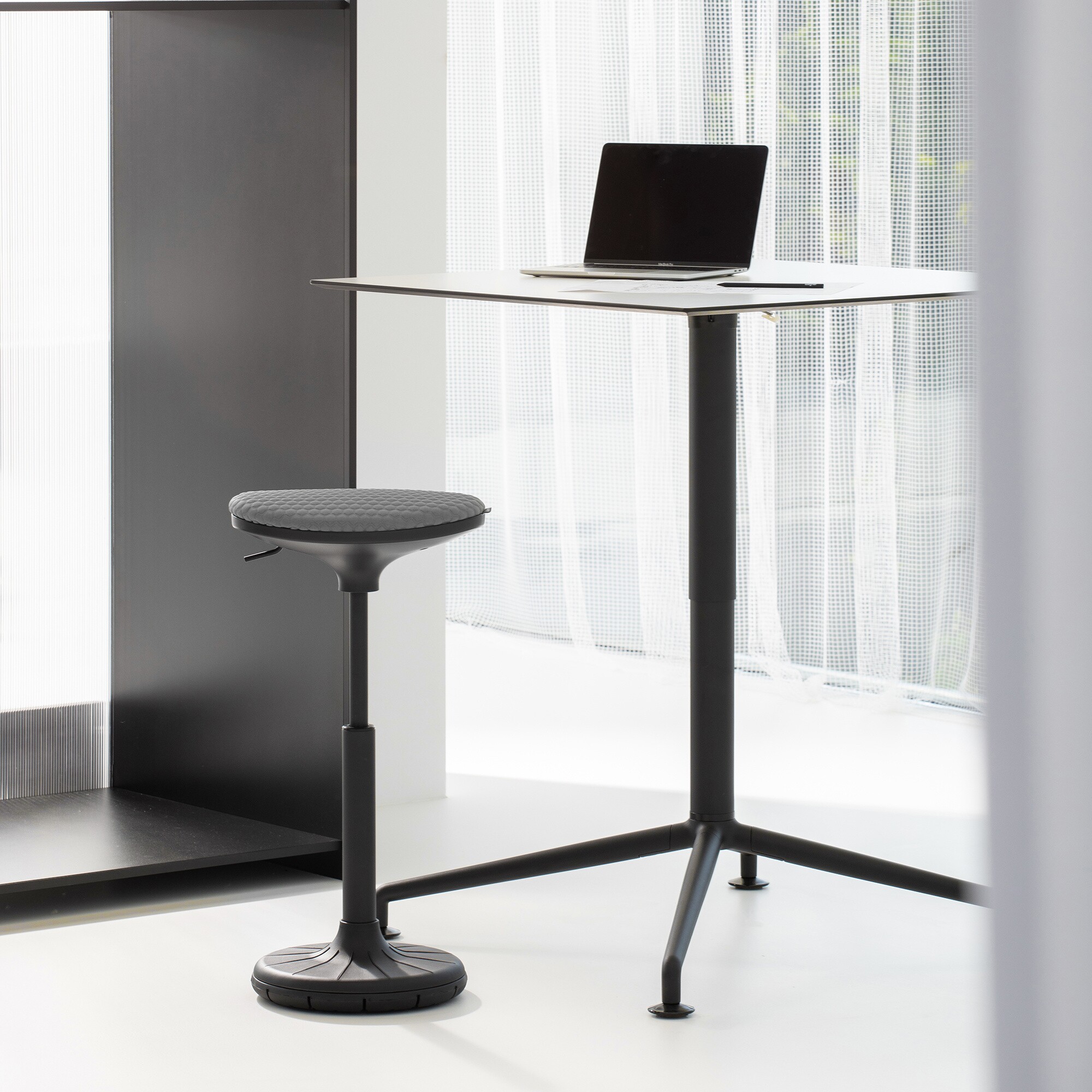 W3 3D Stool Base-Sole Black