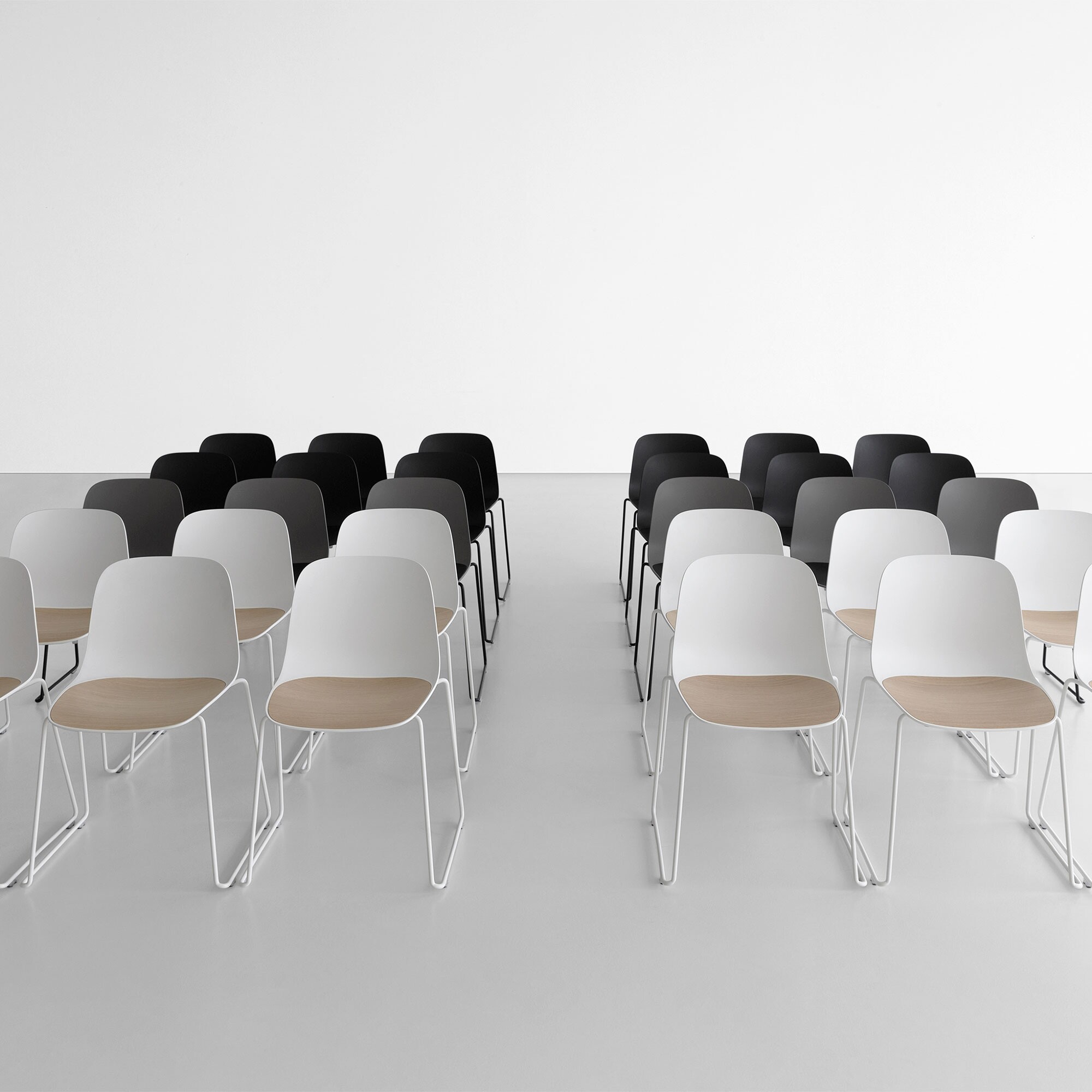 Seela S310 Chair Skid Frame Black