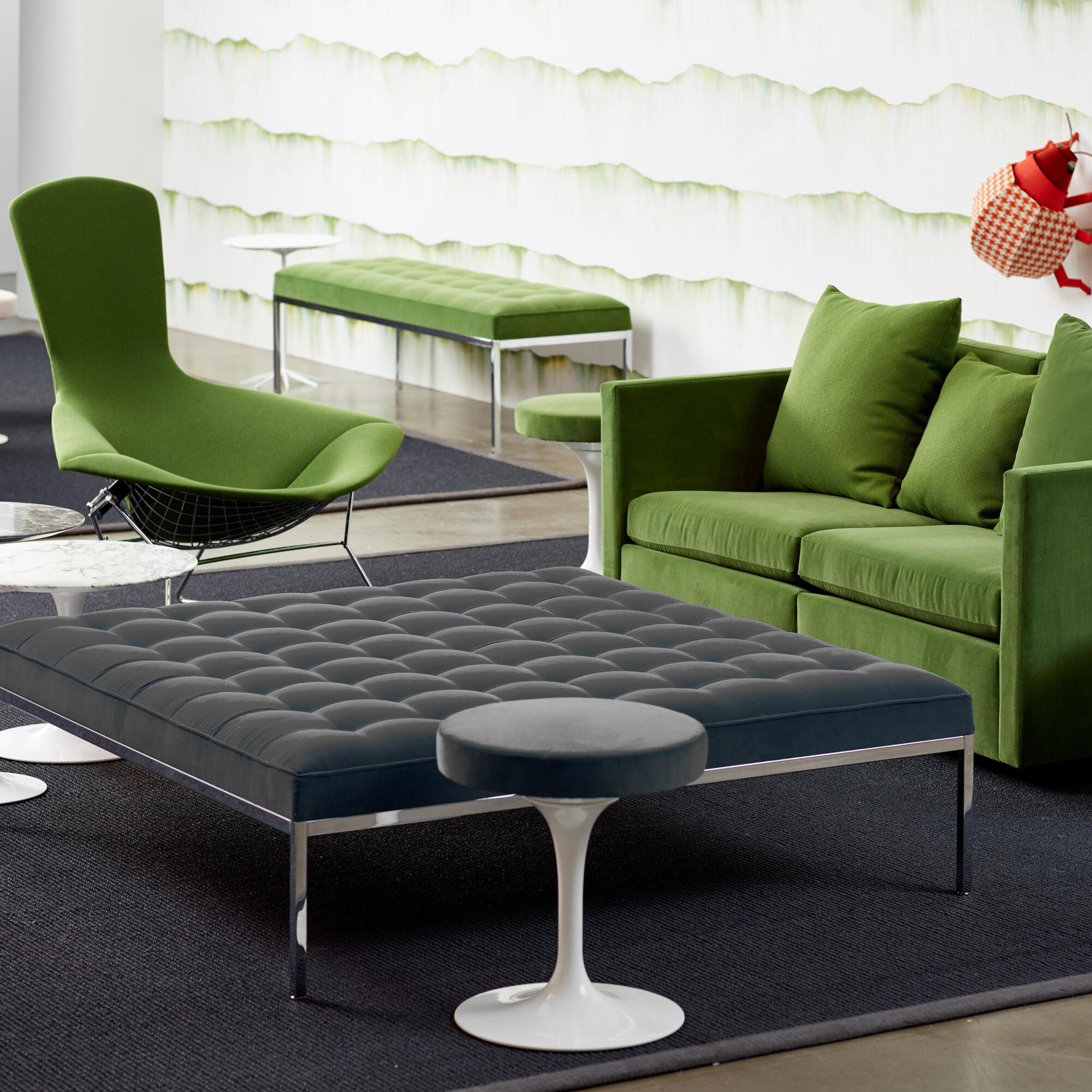 Tulip Eero Saarinen Stool