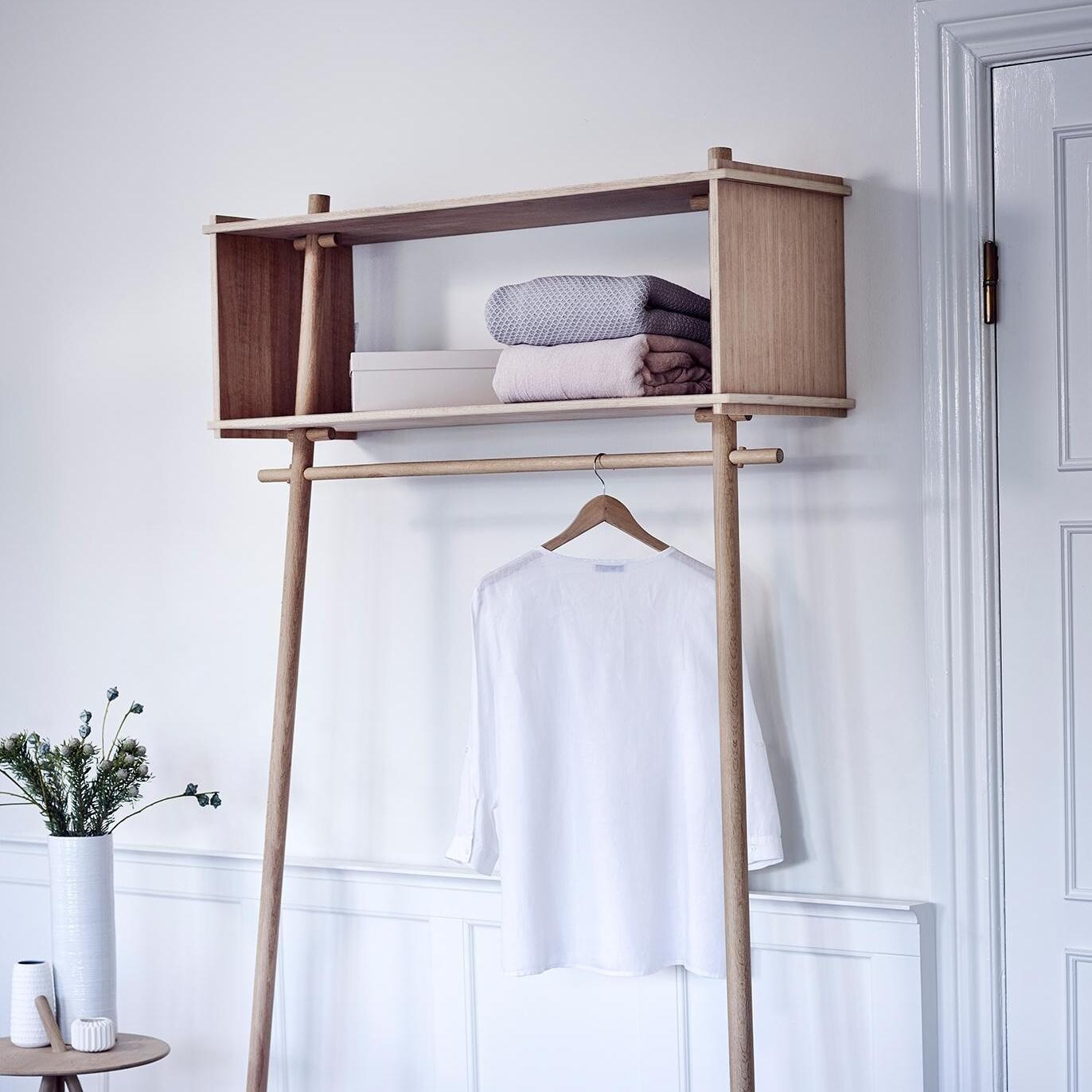 Töjbox Wall Wardrobe