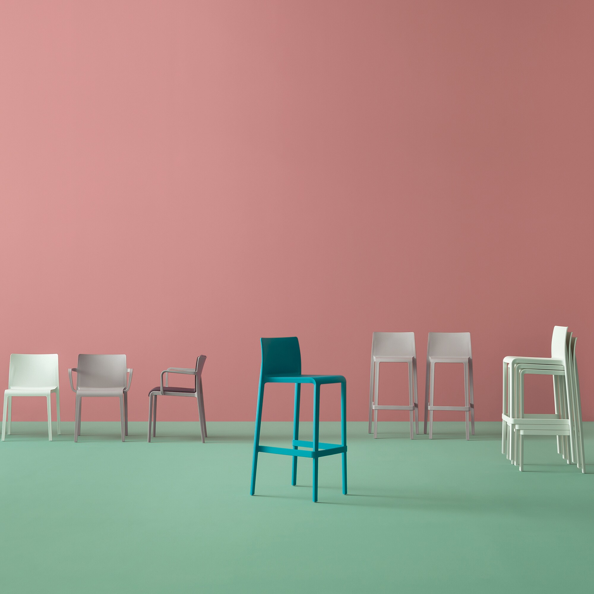 Volt 678 Outdoor Bar Stool