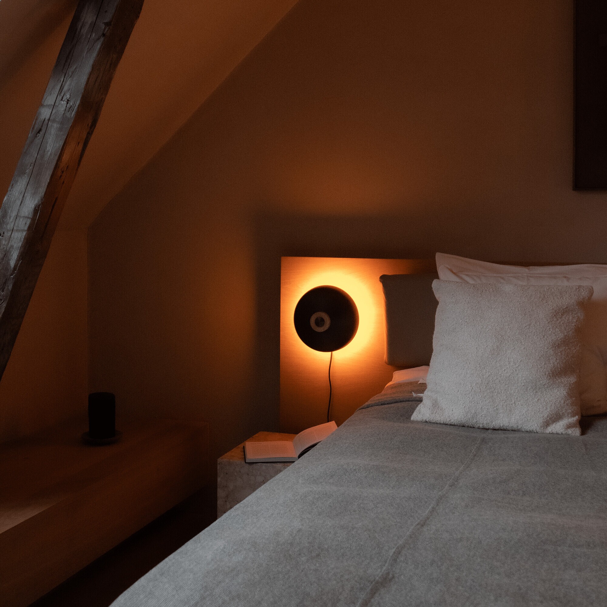 Reverse LED Wall Lamp