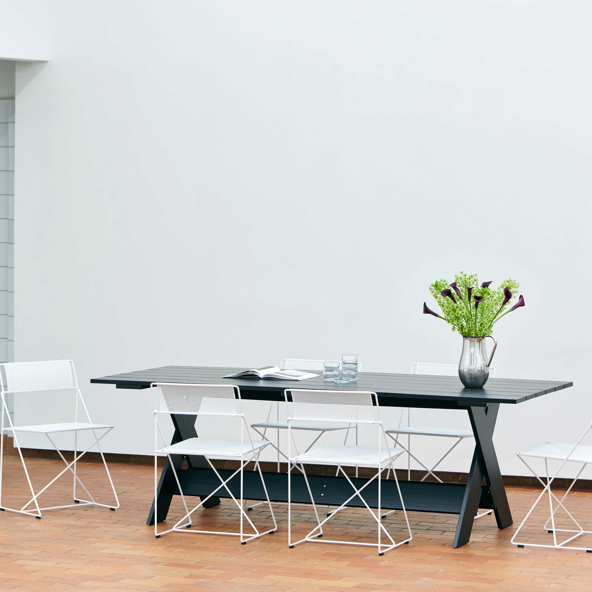 X-Line Outdoor Chair