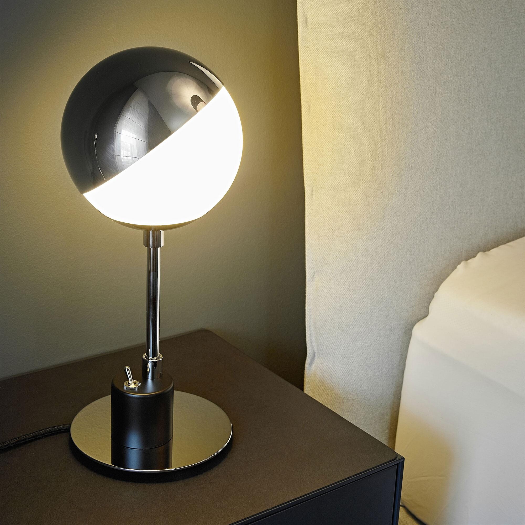 SF 28 Table Lamp with hemisphere
