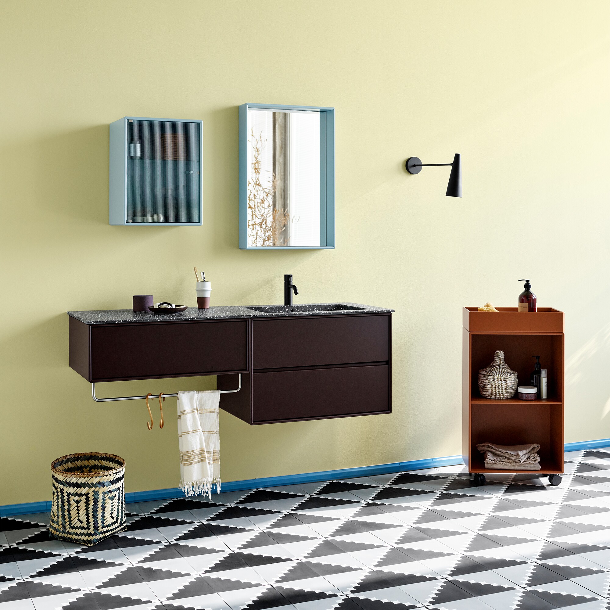 Shelfie Mirror with Shelf Frame