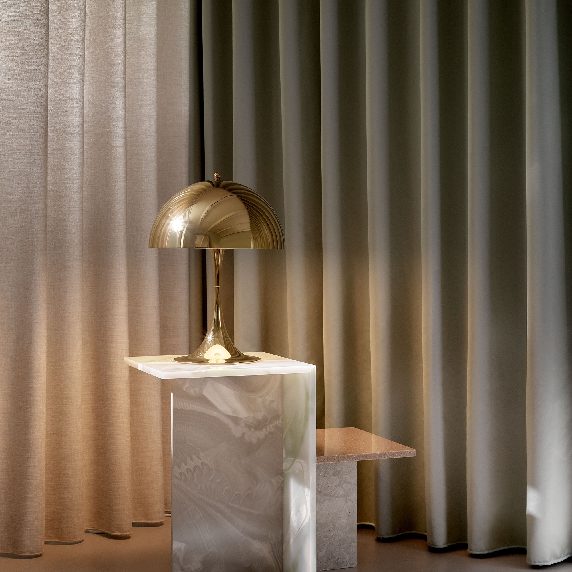 Panthella 320 Table Lamp