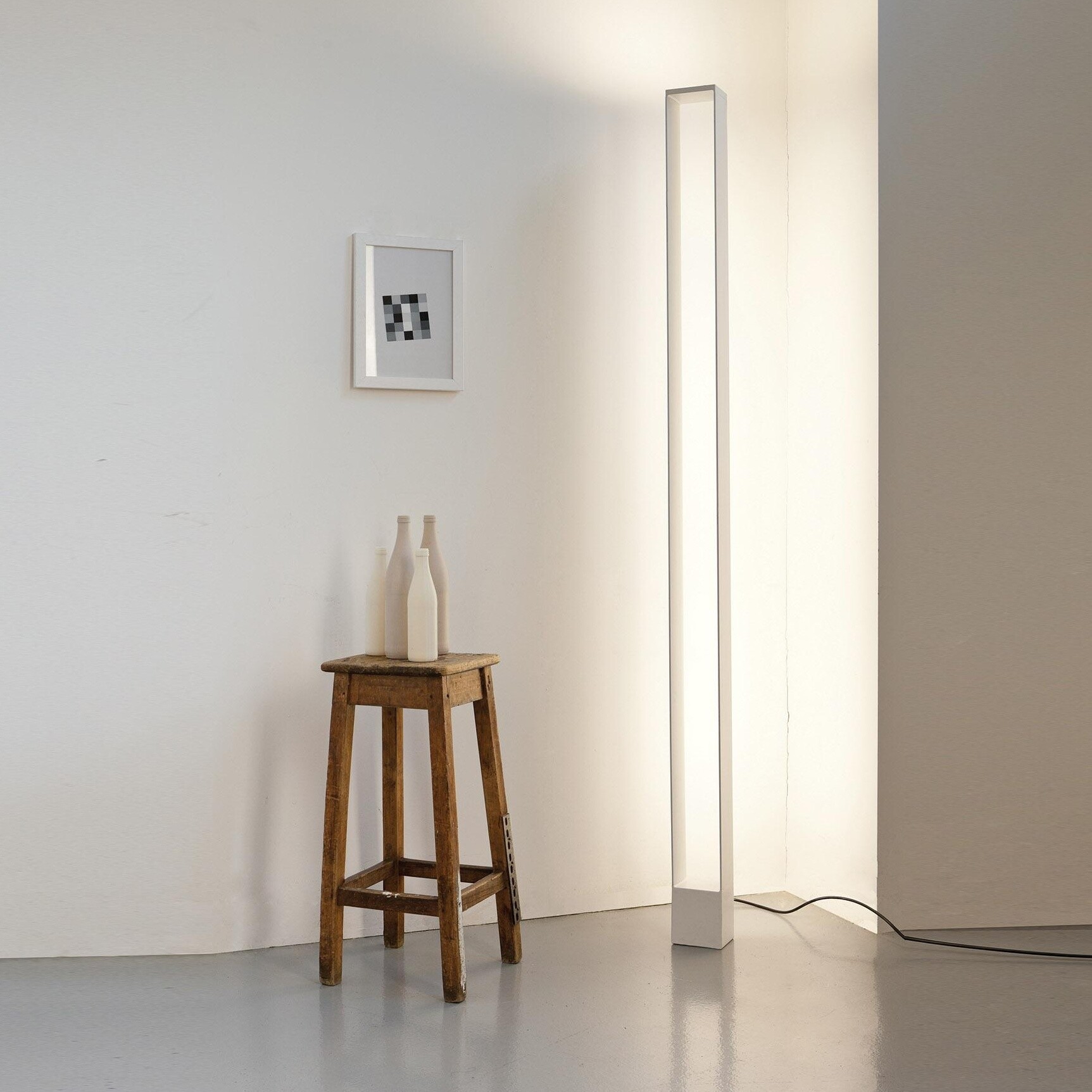 Tru LED Floor Lamp