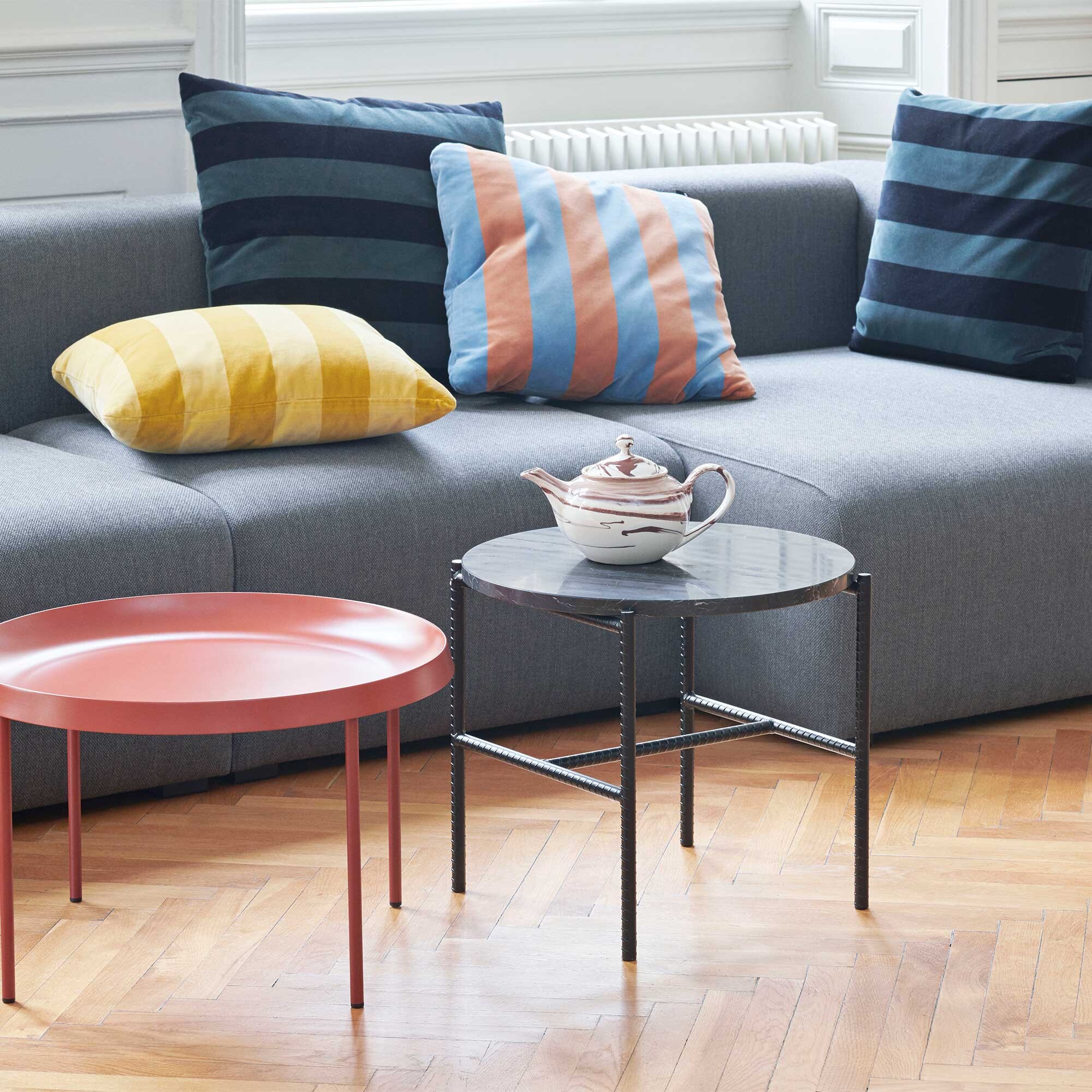 Rebar Side Table Marble Ø45cm