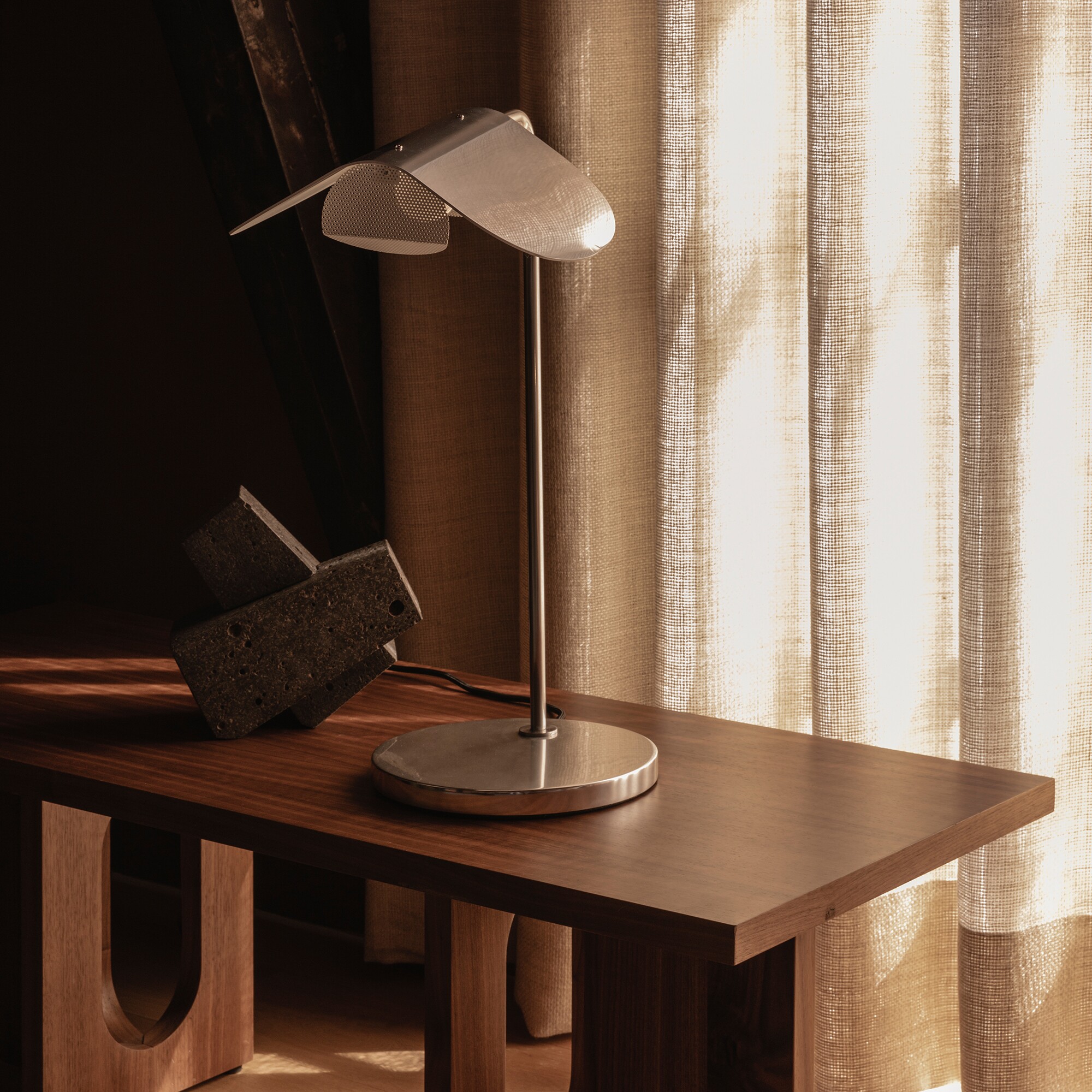 Wing Table Lamp
