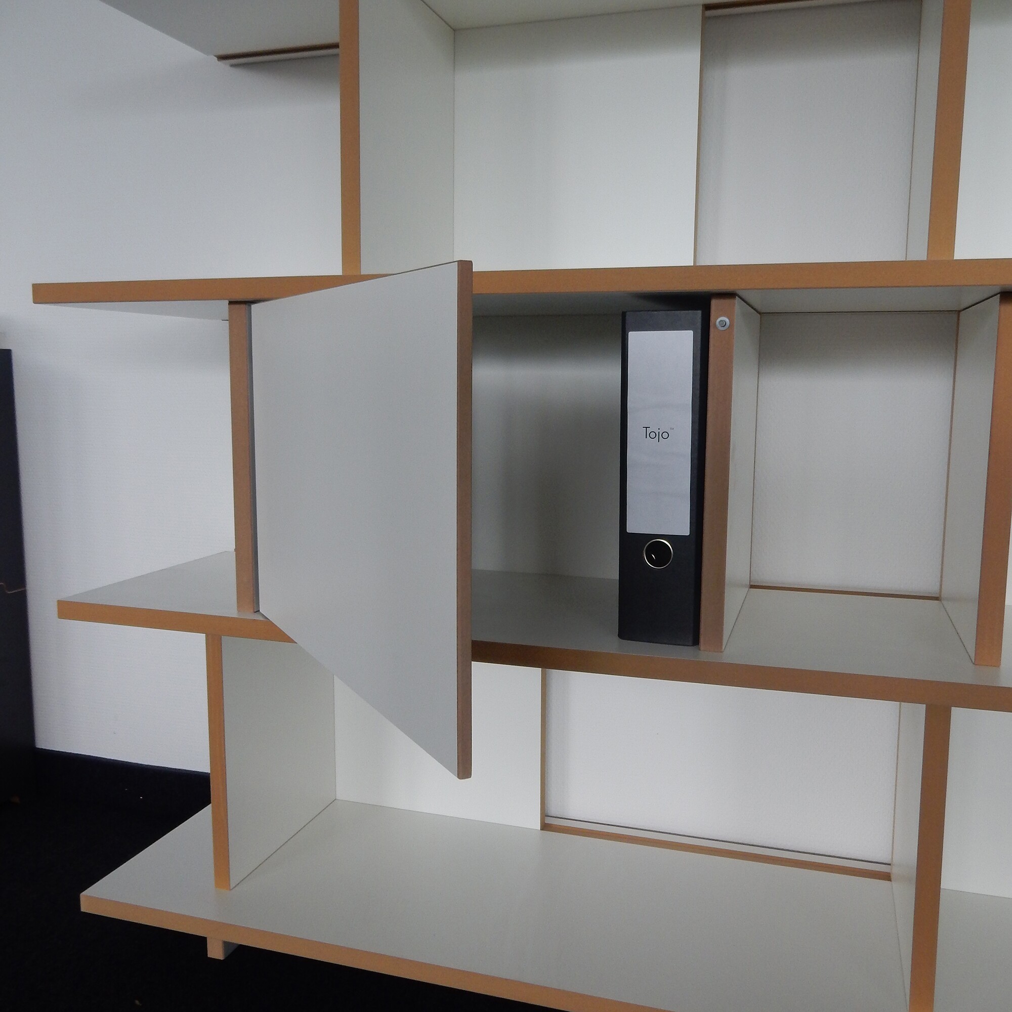 Stell Module with Door