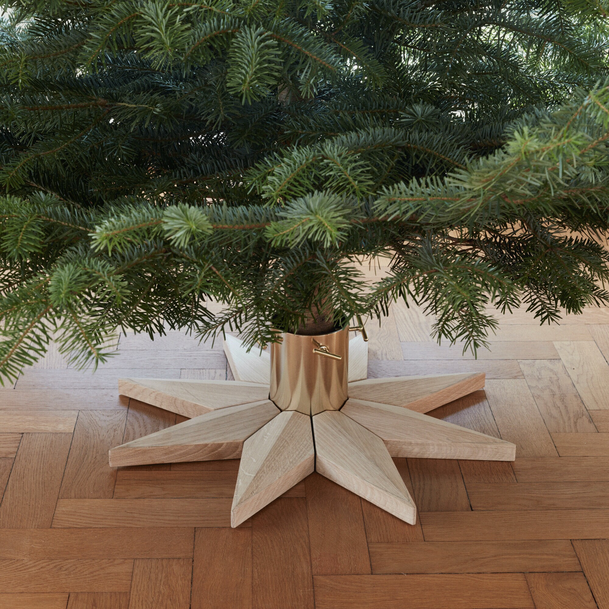 Skagerak Stella Christmas Tree Base
