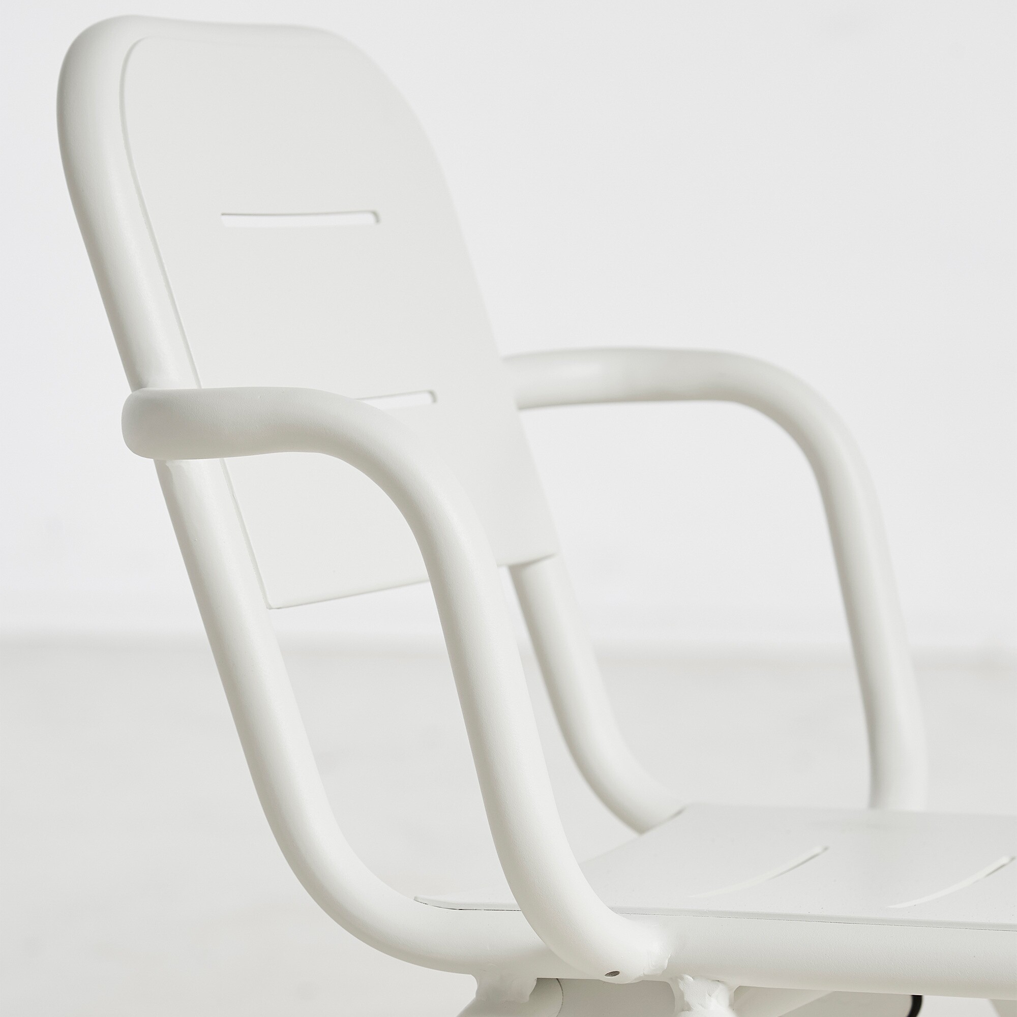 Ray Outdoor Armchair