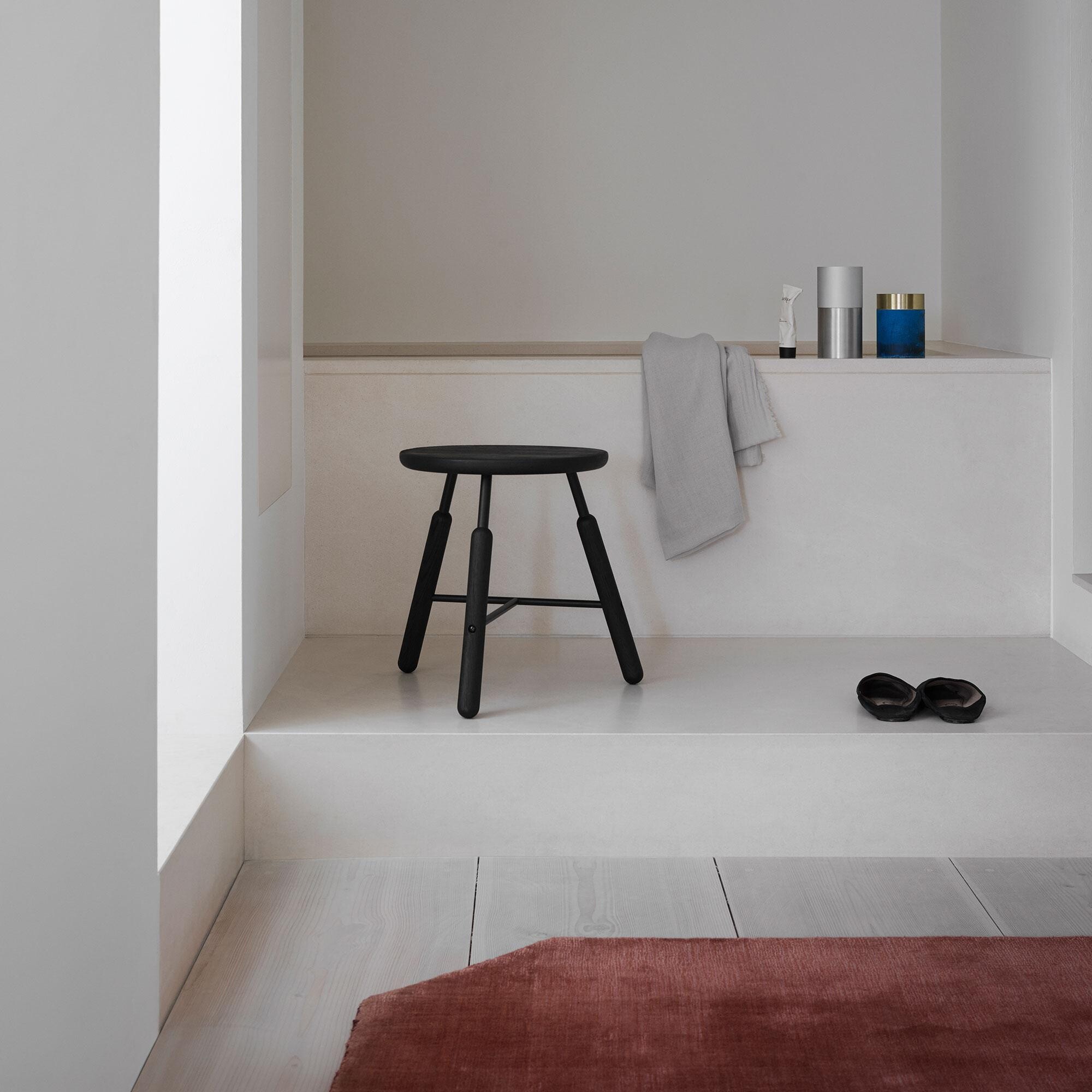 The Moor AP8 Rug Square