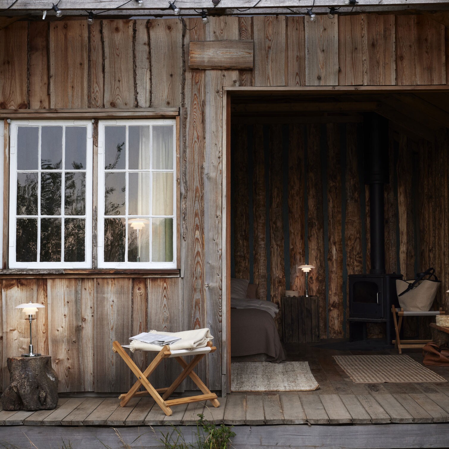 PH 2/1 Portable LED Table Lamp with Battery