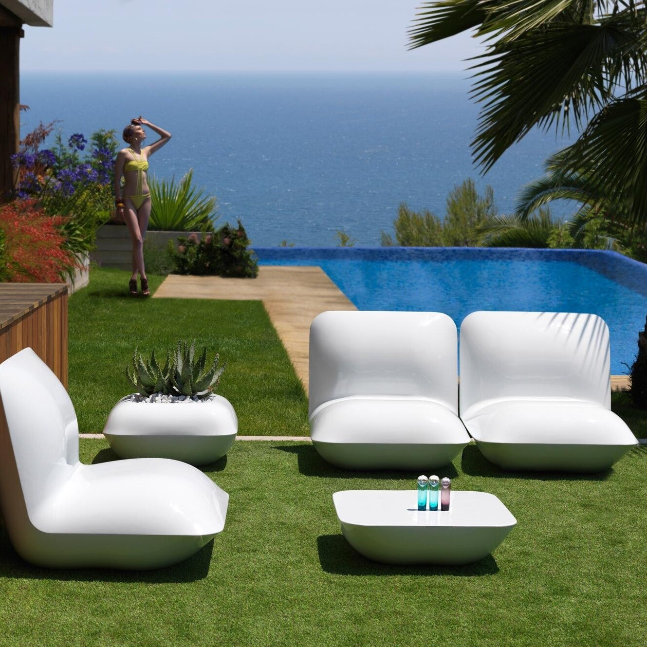 Pillow Garden Side Table