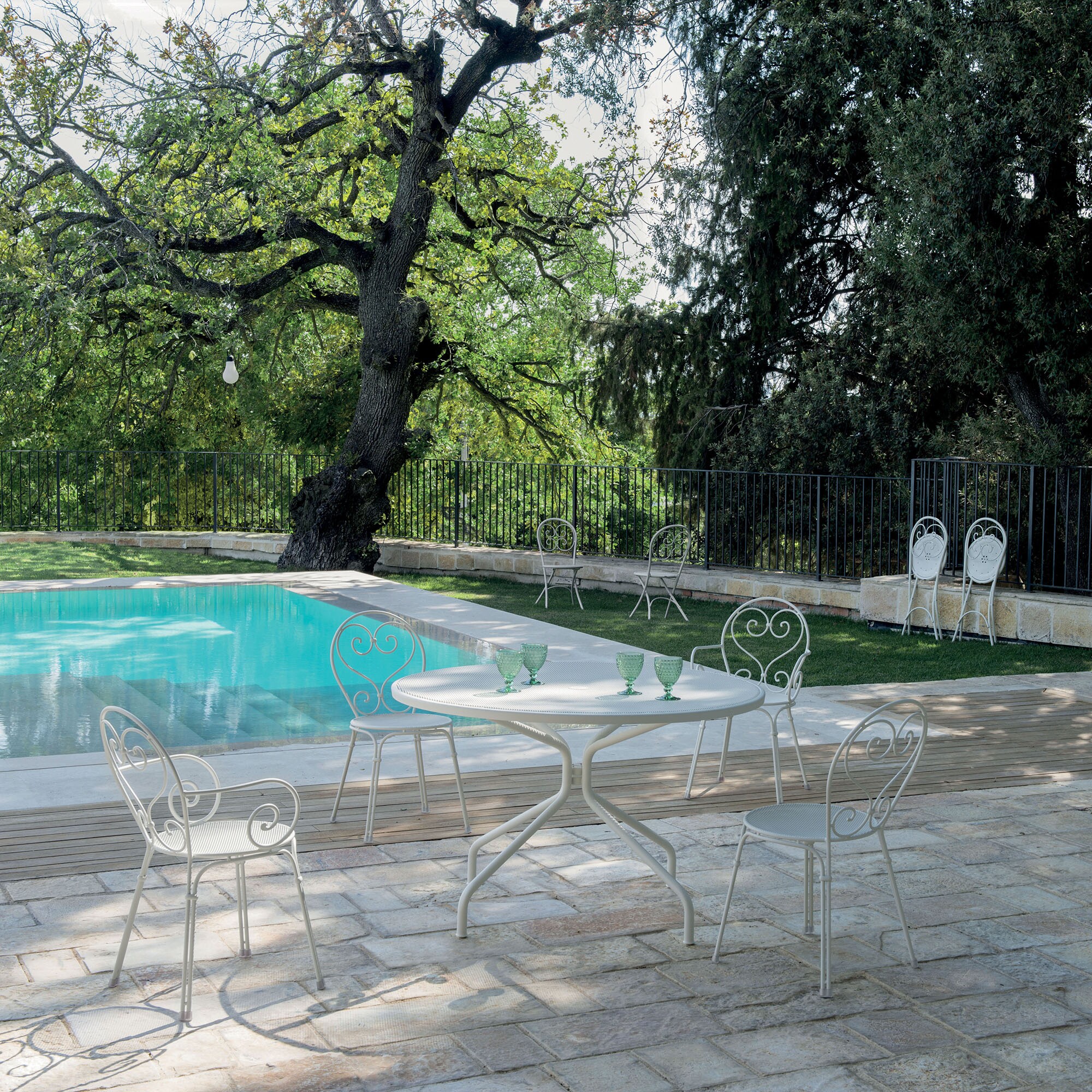 Pigalle Garden Table Foldable Ø105cm