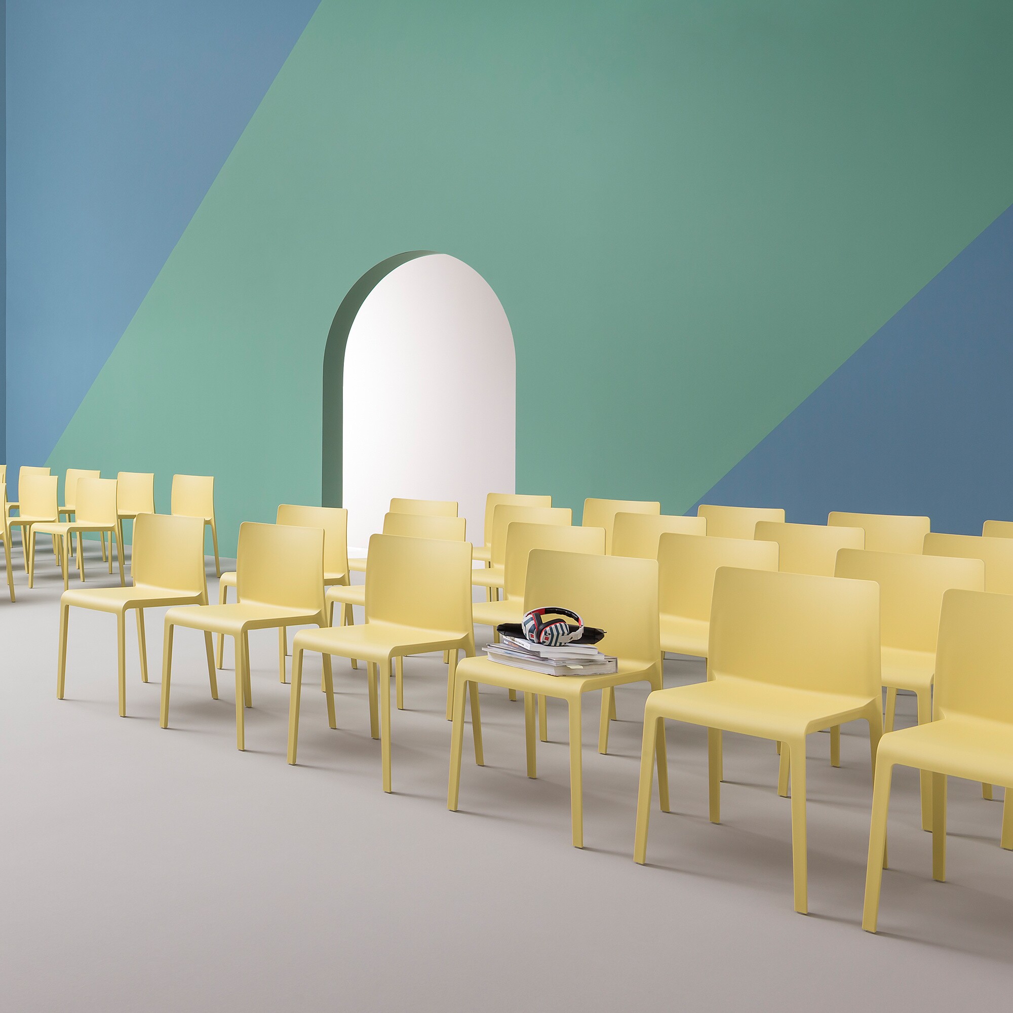 Volt 675 Garden Armchair