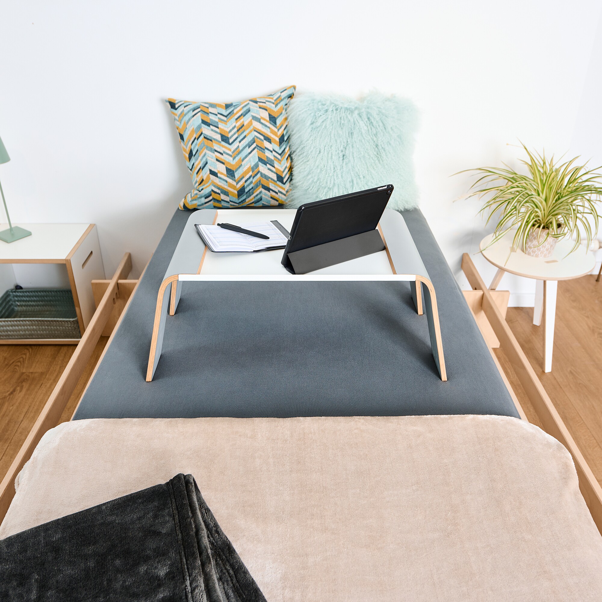 Praktisch Breakfast/Notebook Tray