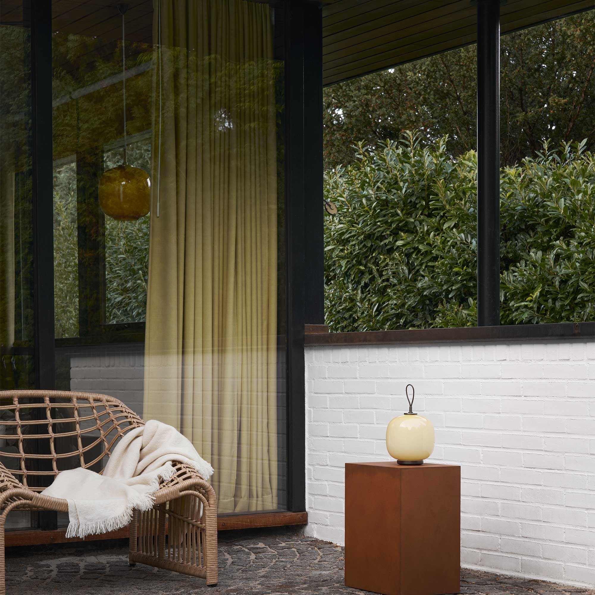 VL45 Radiohus Portable LED Lamp with Battery