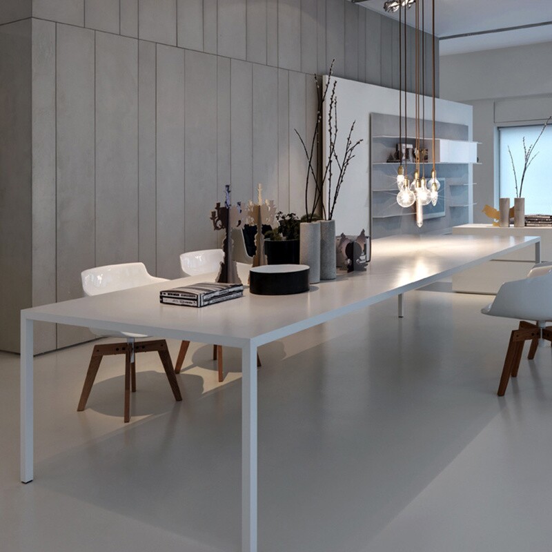 Tense Working Table H 73cm