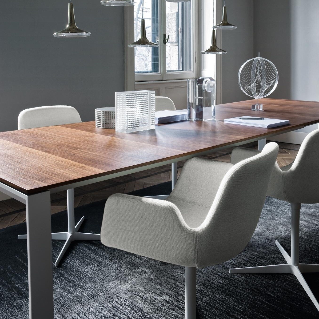 Pass S131 Swivel Chair with Armrest