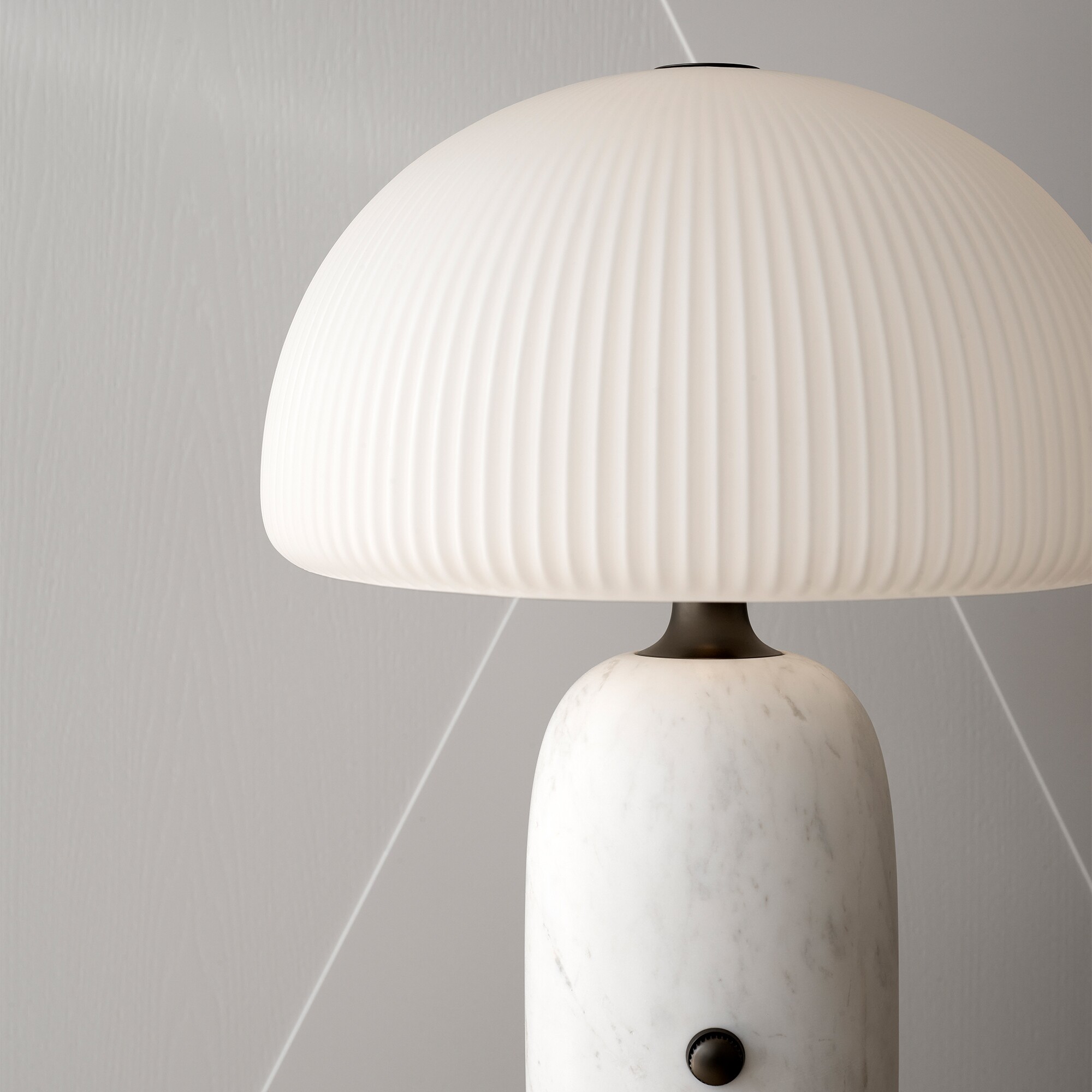 Vipp592 Sculpture LED Table Lamp L