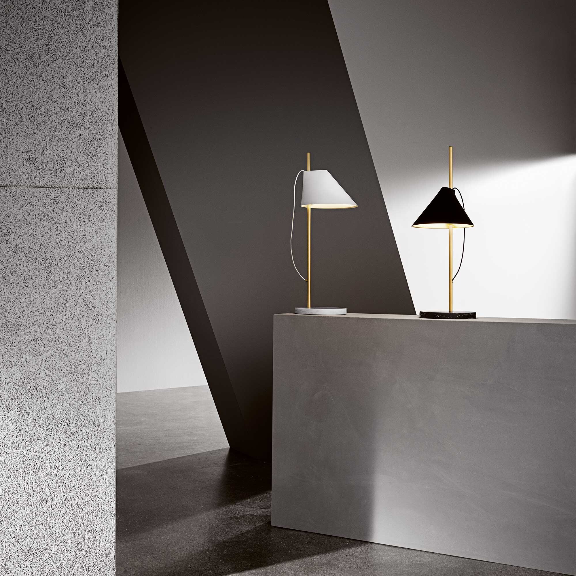 Yuh LED Table Lamp Brass