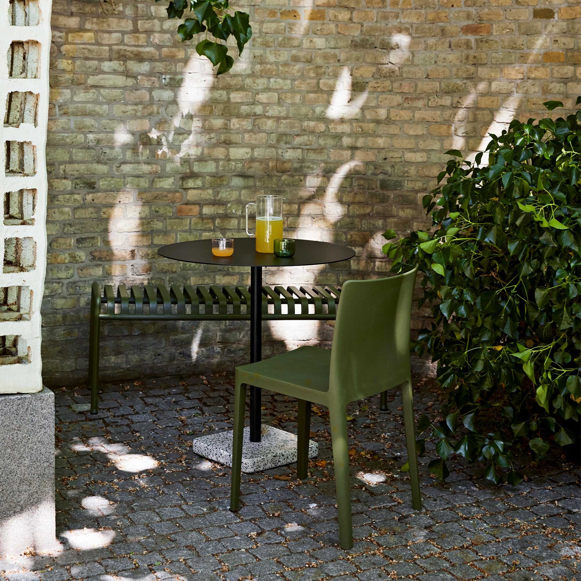 Palissade Garden Bench