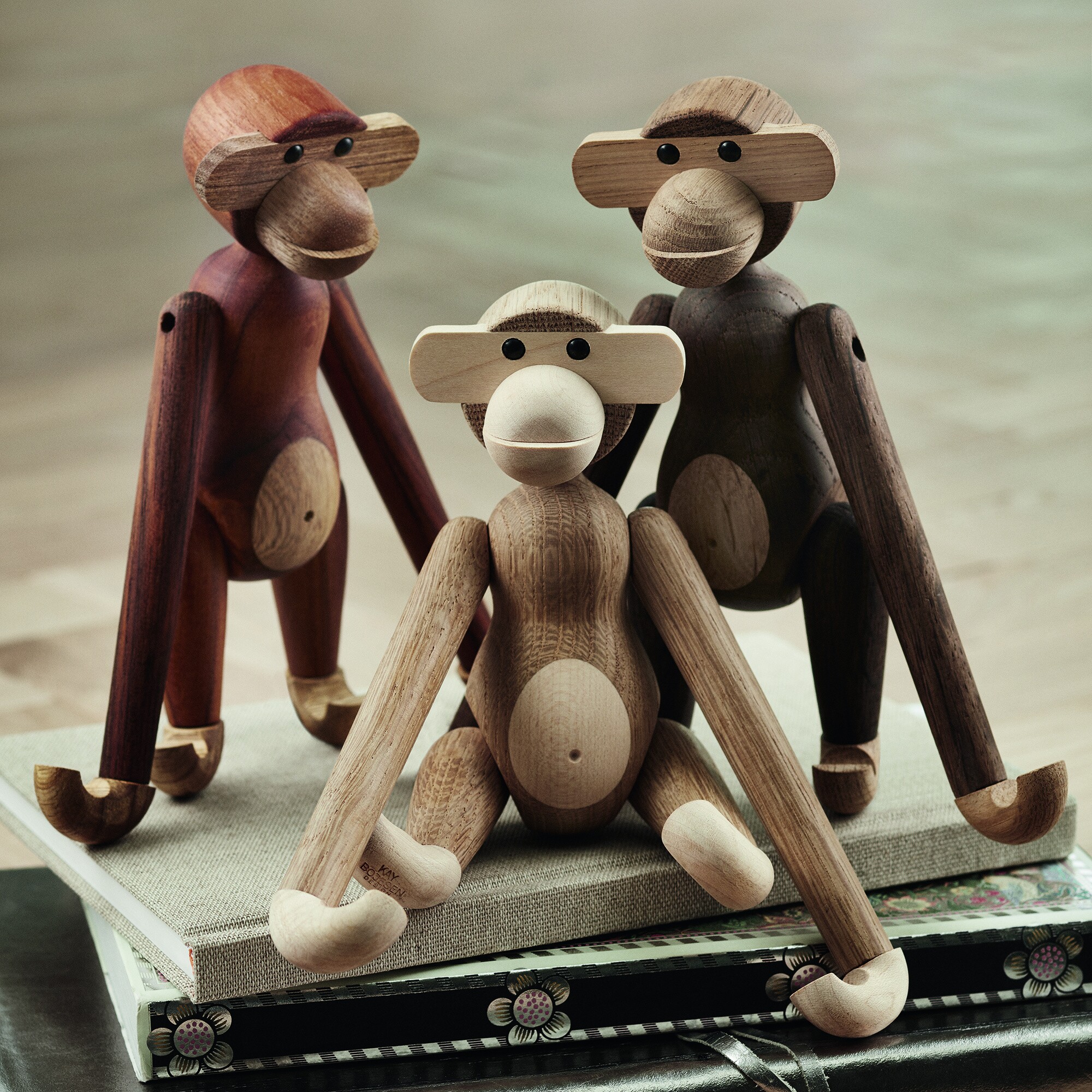 Wooden Figurine Monkey Small Oak