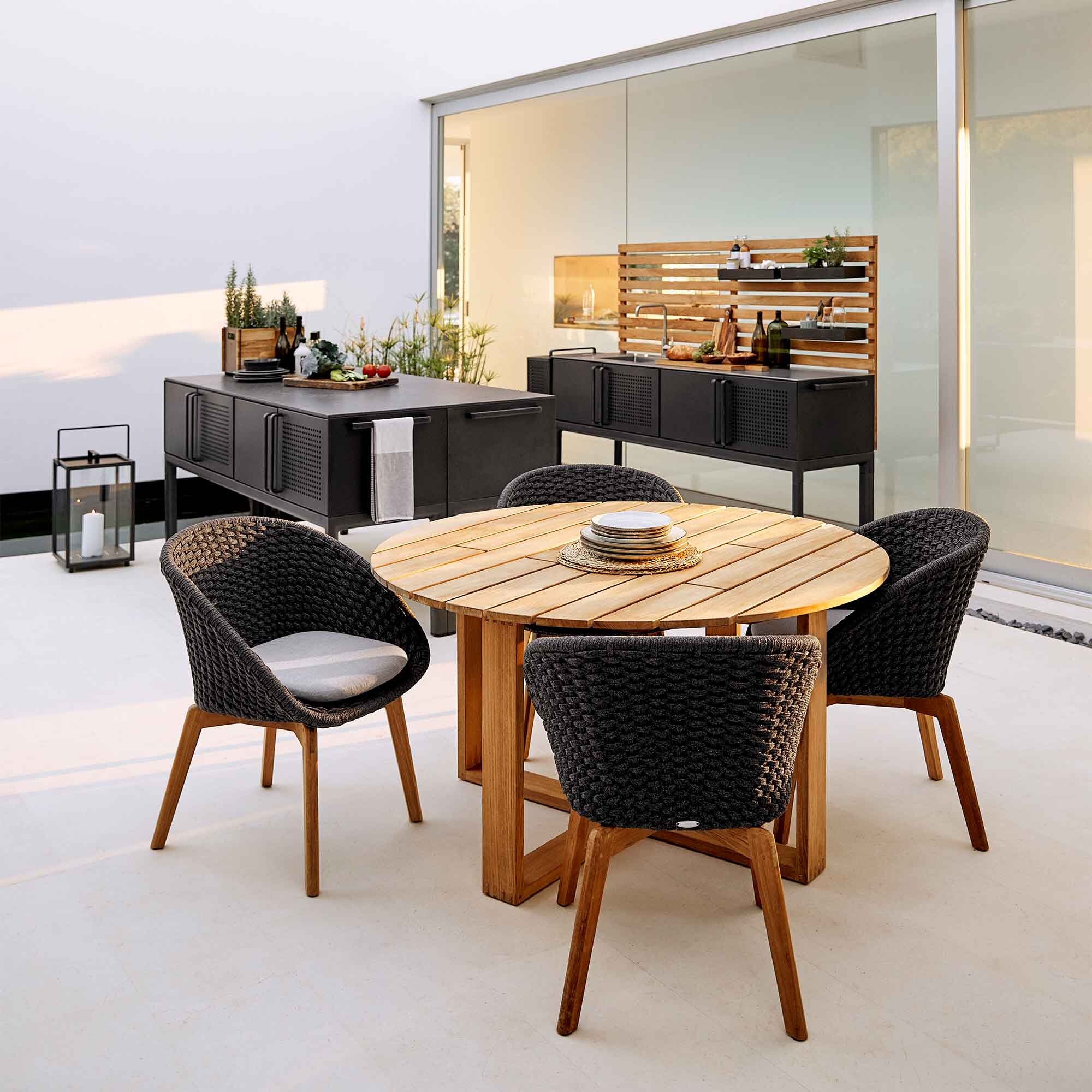 Peacock Outdoor Armchair