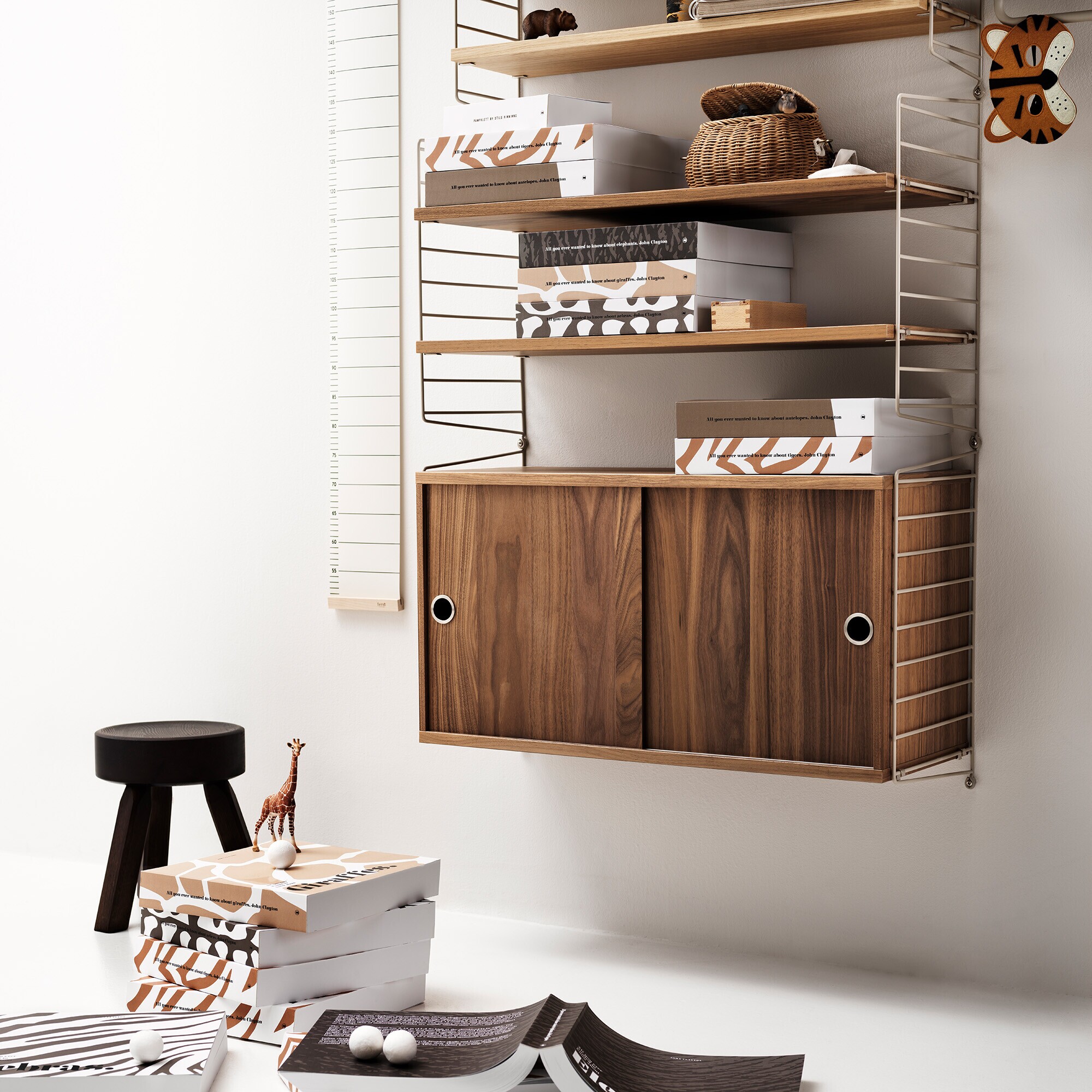 Wall Shelf with Cabinet 78x100x20cm