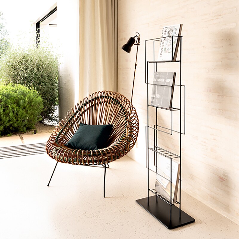 Revue Newspaper and Brochure Rack
