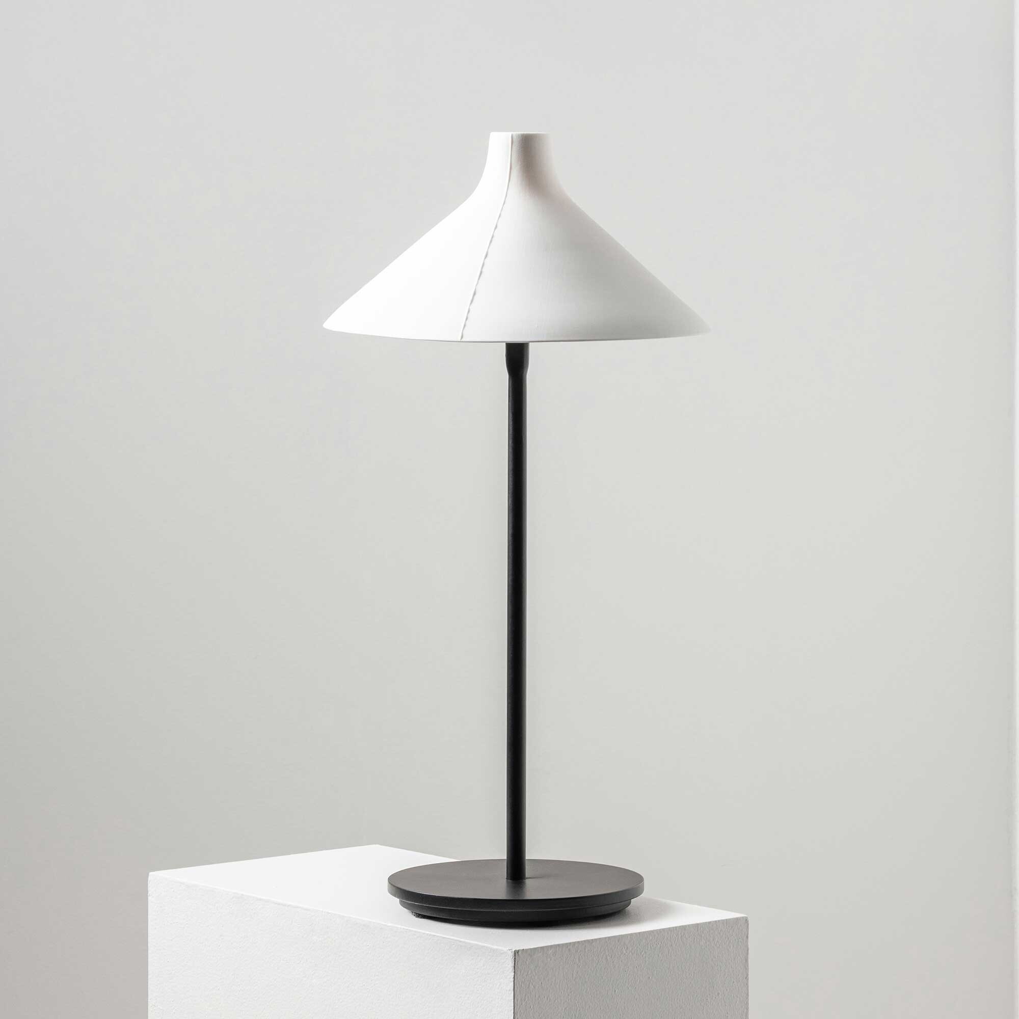Seam Table Lamp S