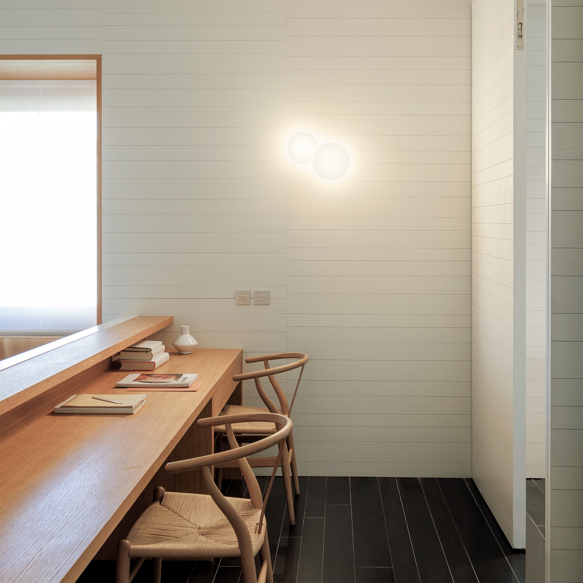 Puck Wall/ Ceiling Lamp