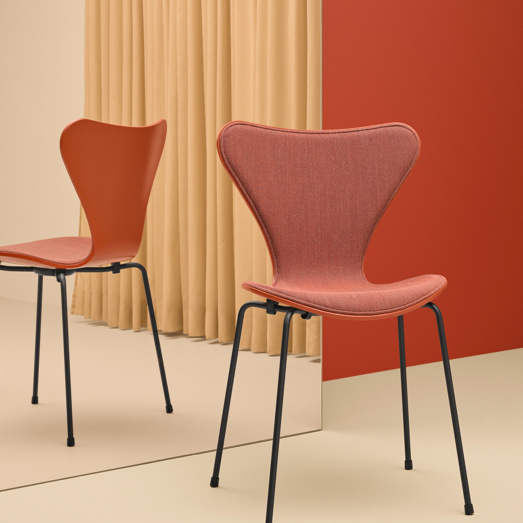 Series 7™ Chair Front Upholstered Brown Bronze